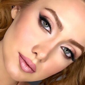 نمونه کار سالن زیبایی هلسا