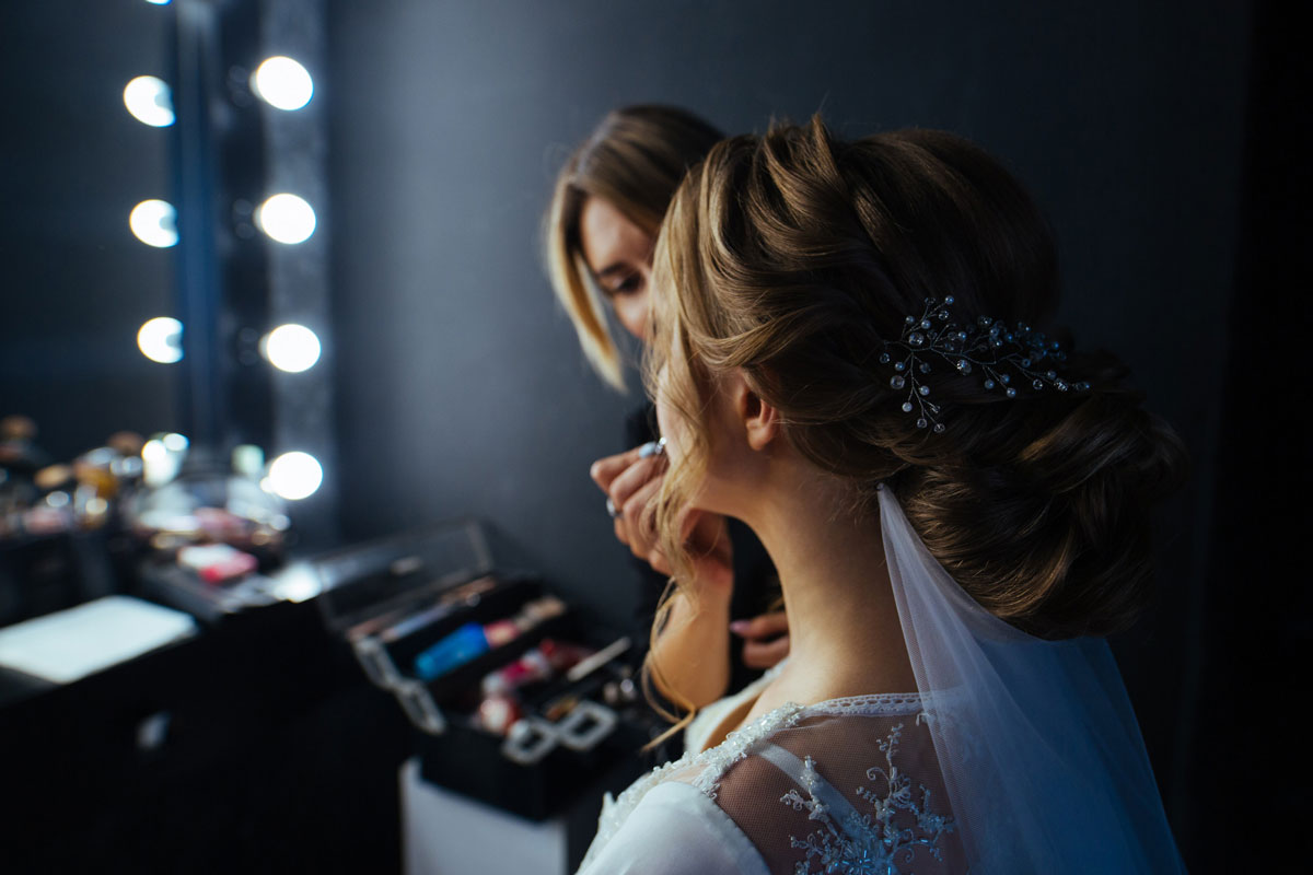 راهنمای آرایش عروس برای روز و شب