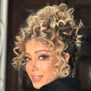 نمونه کار سالن زیبایی لبنا