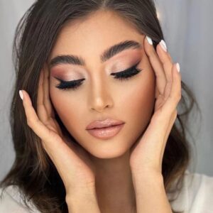 نمونه کار سالن زیبایی فرح ناز