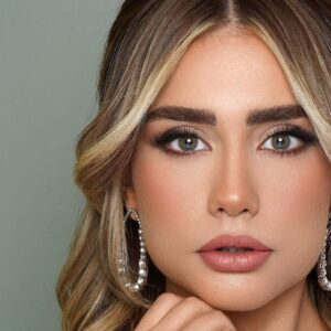 نمونه کار سالن زیبایی مانسو