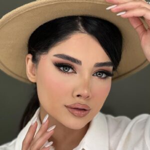 نمونه کار سالن زیبایی زهرا یگانه