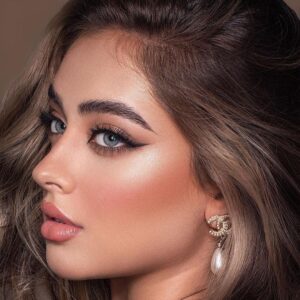 نمونه کار سالن زیبایی آفریناز