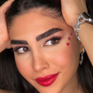 نمونه کار سالن زیبایی آزیش