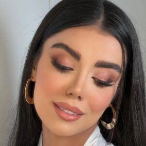 نمونه کار سالن زیبایی لارا
