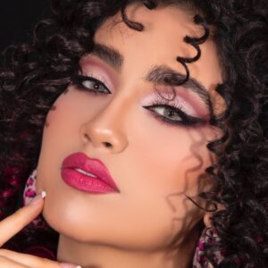 نمونه کار سالن زیبایی غوغا