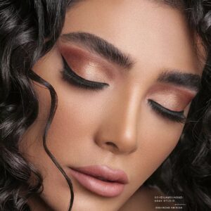 نمونه کار سالن زیبایی خانم آرایشگر