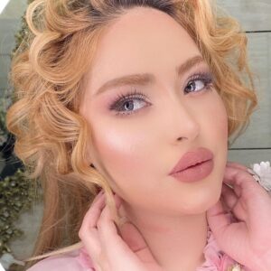 نمونه کار سالن زیایی ویس