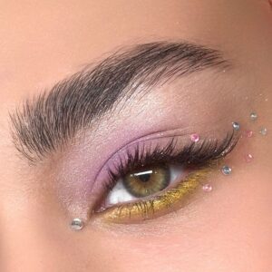 نمونه کار سالن زیبایی فَمْ