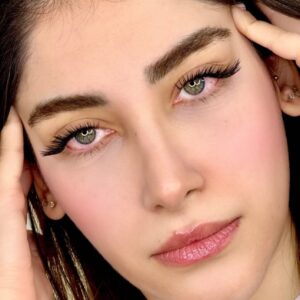 نمونه کار سالن زیبایی تاج طلایی