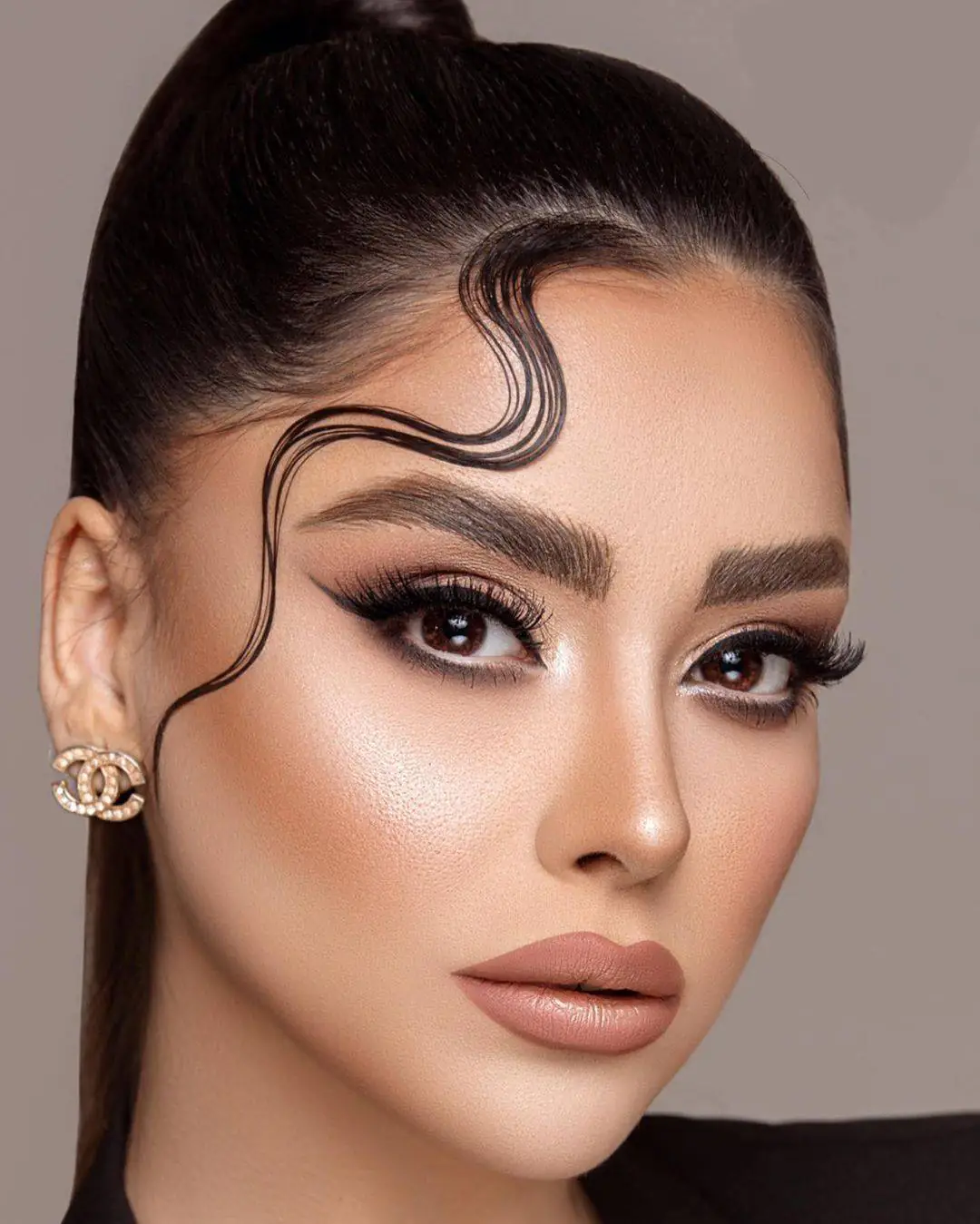 نمونه کارهای سالن زیبایی گیوا