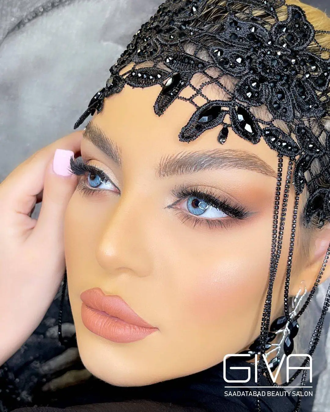 نمونه کارهای سالن زیبایی گیوا