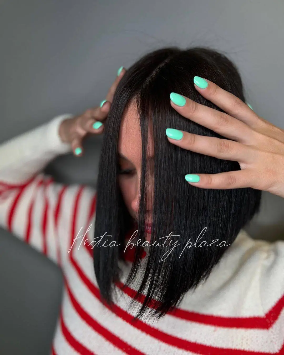 نمونه کارهای مجموعه زیبایی هستیا