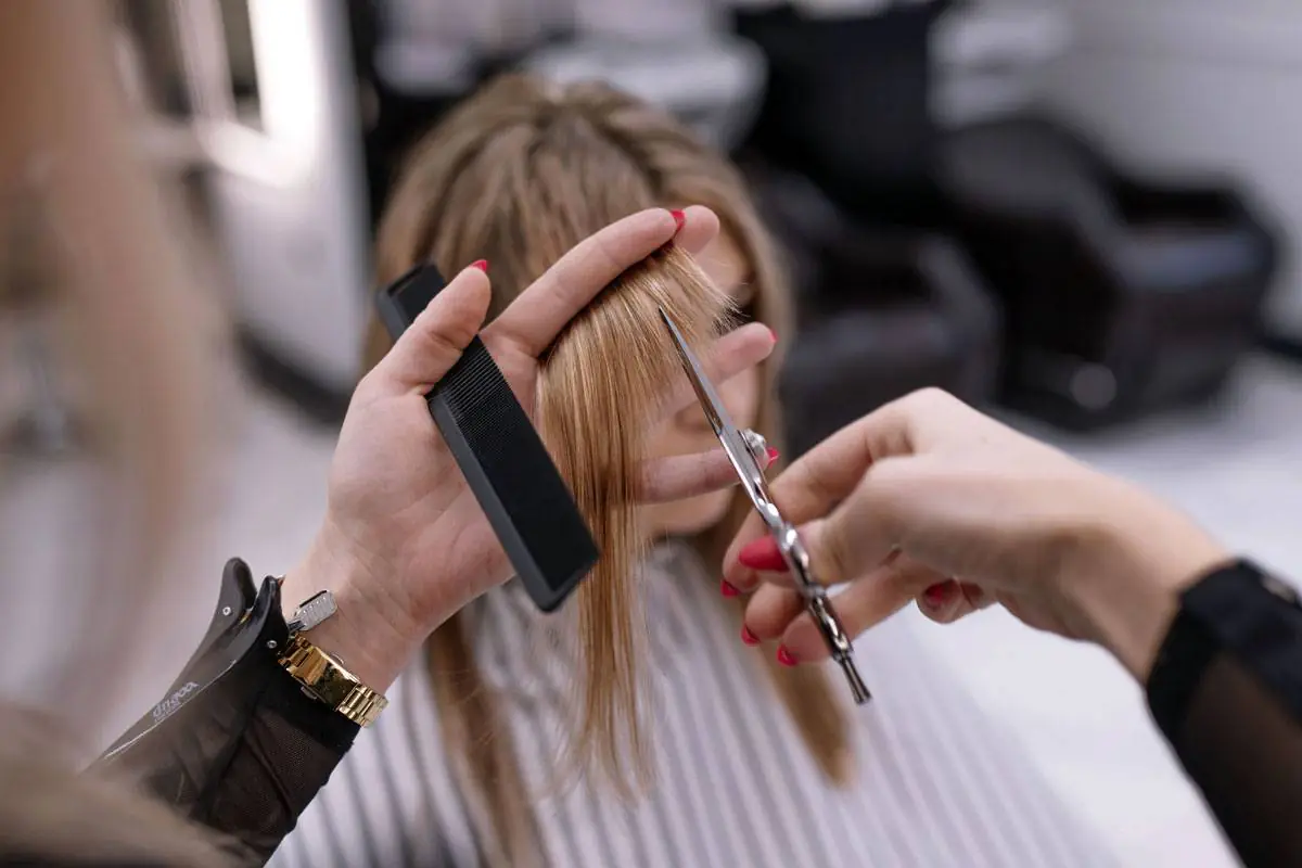 سالن تخصصی کوتاهی مو در کرج