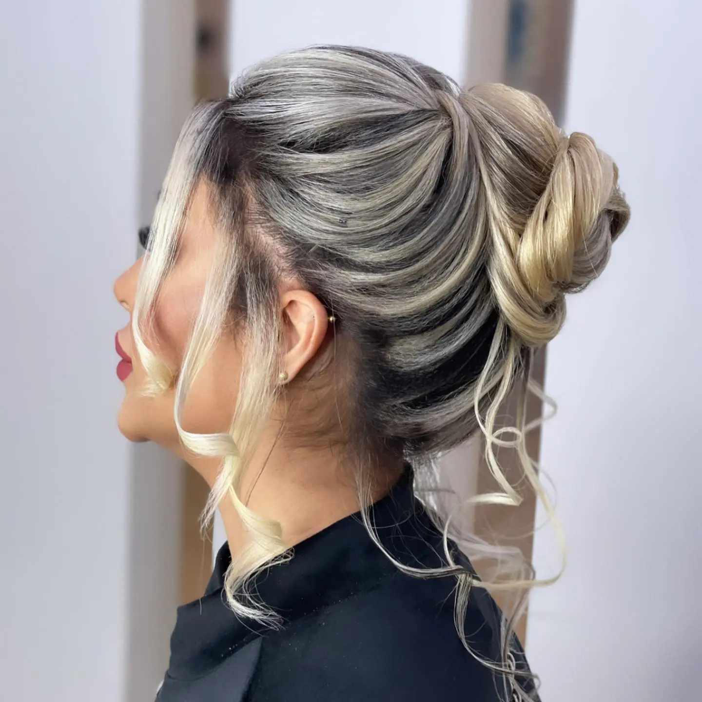 نمونه کارهای سالن زیبایی کاتالیا