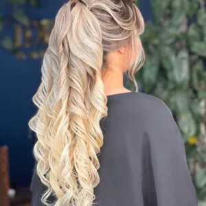نمونه کار سالن زیبایی لبنا