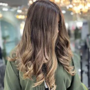 نمونه کار سالن زیبایی آفرینا