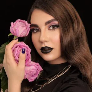 نمونه کار سالن زیبایی درخشنده