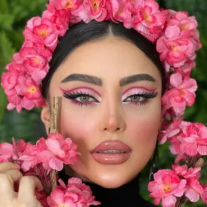 نمونه کار سالن زیبایی فائزه کریمی