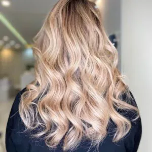 نمونه کار سالن زیبایی ندا بیوتی