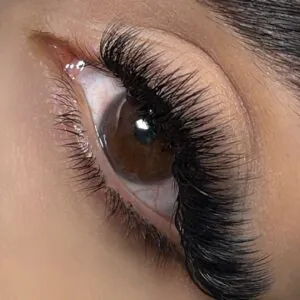 نمونه کار سالن زیبایی ندا بیوتی