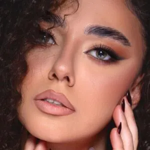 نمونه کار سالن زیبایی ندا بیوتی