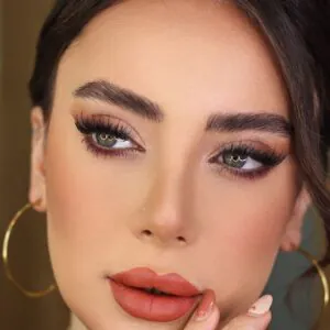 نمونه کار مرکز زیبایی و تخصصی عروس فرح