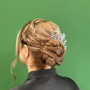 نمونه کار سالن زیبایی سحر هادوی