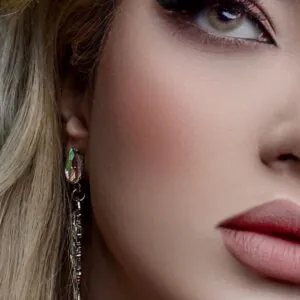 نمونه کار سالن زیایی ویس