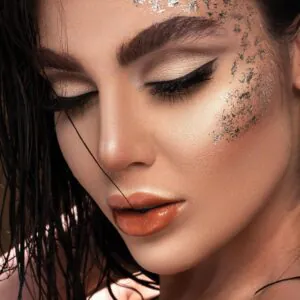 نمونه کار سالن زیبایی زهرا عباسی
