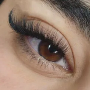 نمونه کار سالن زیبایی الی بیوتی