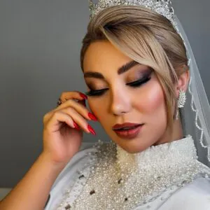 نمونه کار سالن زیبایی تاج طلایی