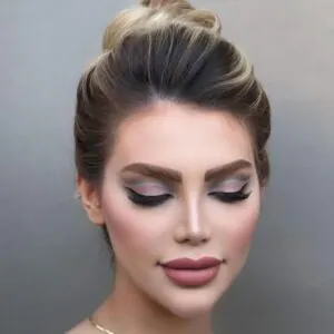 نمونه کار سالن زیبایی ژون