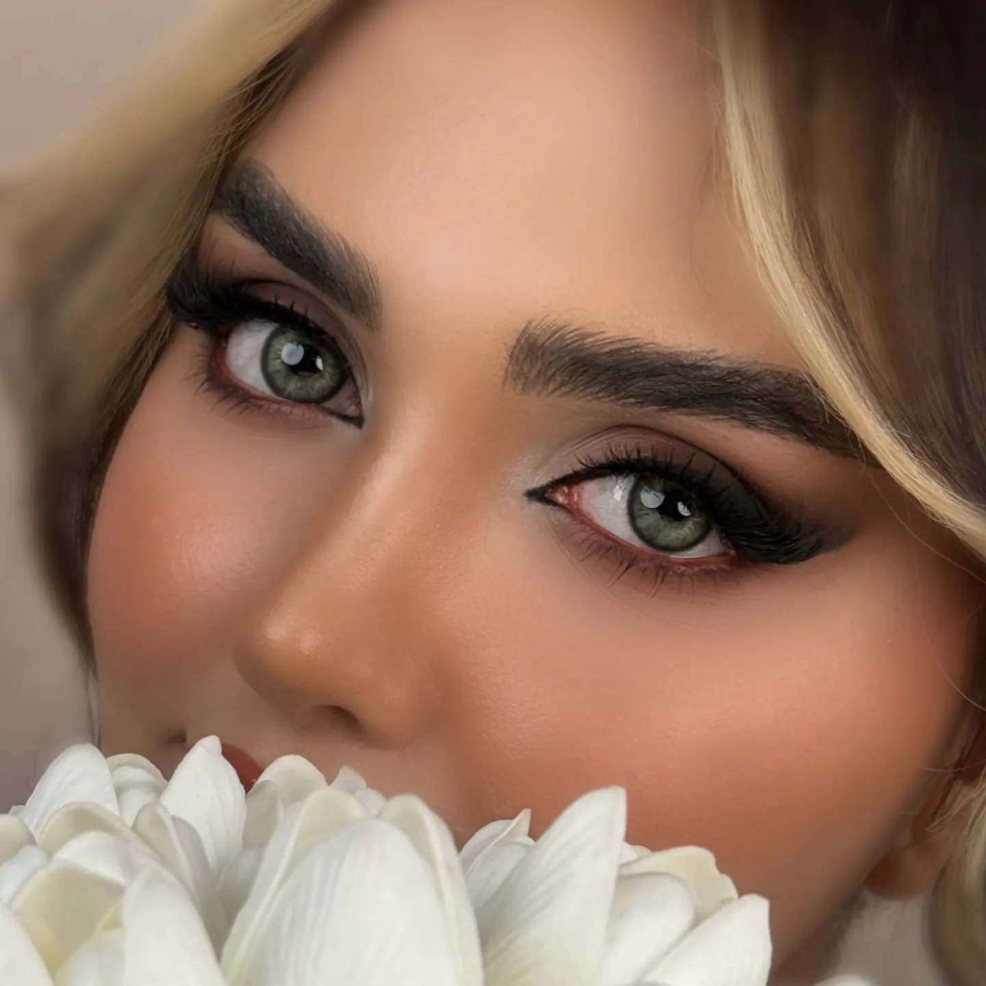 نمونه کارهای سالن زیبایی ژو